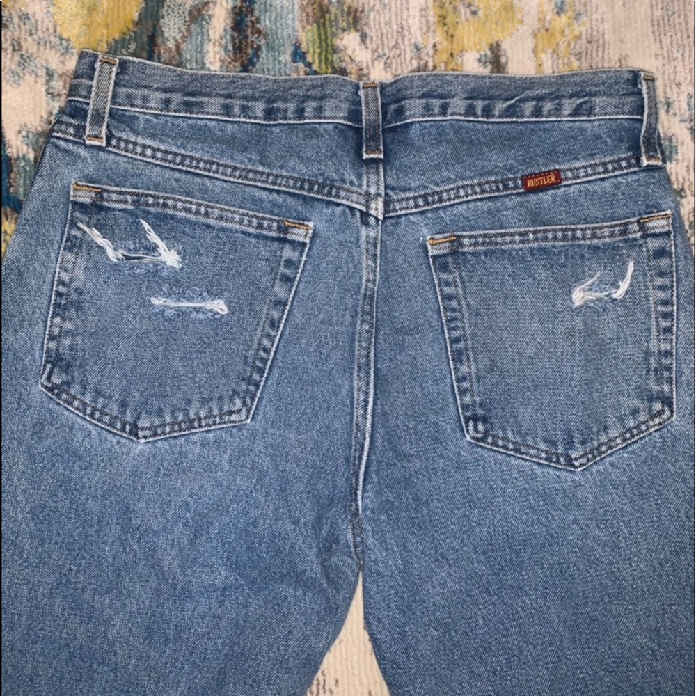 Distressed Rustler “Mom Jeans” - Picture 6 of 6